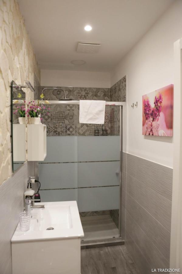 La Tradizione Bed & Breakfast Bari Exterior photo